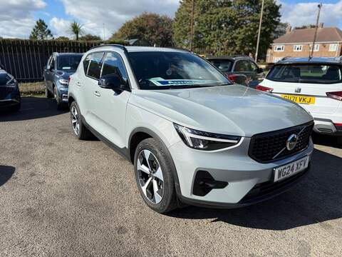 Volvo XC40 2.0 B3 MHEV Plus DCT Auto Euro 6 (s/s) 5dr - U79131