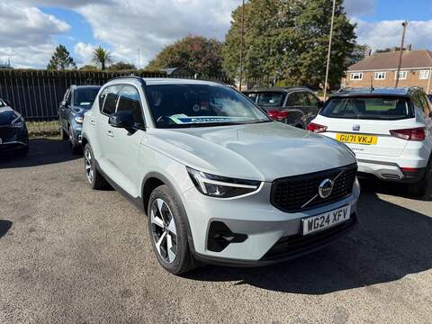 Volvo XC40 2.0 B3 MHEV Plus DCT Auto Euro 6 (s/s) 5dr - U79131