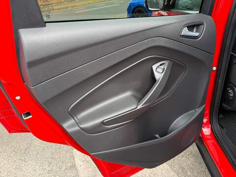 Ford Kuga 1.5T EcoBoost Zetec SUV 5dr Petrol Auto AWD Euro 6 (s/s) (176 ps) - U79138