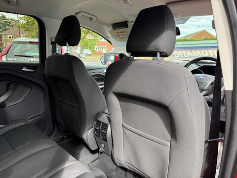 Ford Kuga 1.5T EcoBoost Zetec SUV 5dr Petrol Auto AWD Euro 6 (s/s) (176 ps) - U79138