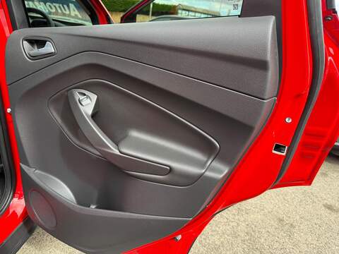 Ford Kuga 1.5T EcoBoost Zetec SUV 5dr Petrol Auto AWD Euro 6 (s/s) (176 ps) - U79138