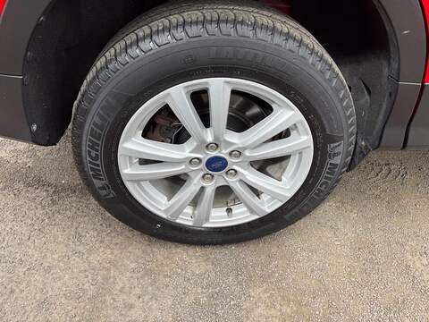 Ford Kuga 1.5T EcoBoost Zetec SUV 5dr Petrol Auto AWD Euro 6 (s/s) (176 ps) - U79138