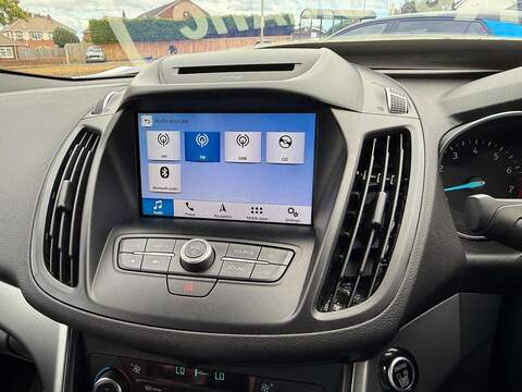 Ford Kuga 1.5T EcoBoost Zetec SUV 5dr Petrol Auto AWD Euro 6 (s/s) (176 ps) - U79138