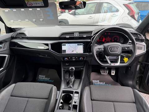 Audi Q3 1.5 TFSI CoD 35 Black Edition S Tronic Euro 6 (s/s) 5dr - U79141
