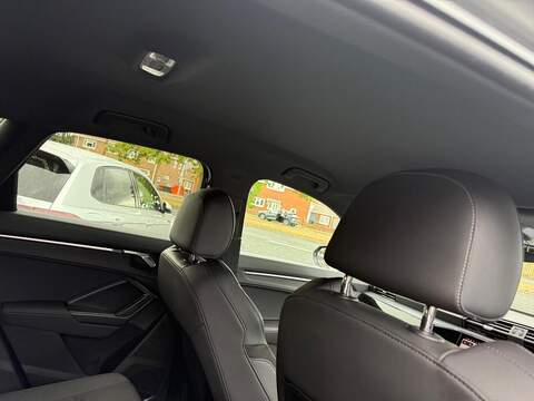 Audi Q3 1.5 TFSI CoD 35 Black Edition S Tronic Euro 6 (s/s) 5dr - U79141