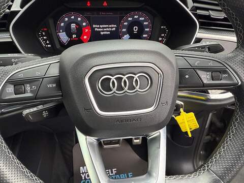 Audi Q3 1.5 TFSI CoD 35 Black Edition S Tronic Euro 6 (s/s) 5dr - U79141