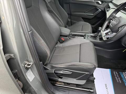 Audi Q3 1.5 TFSI CoD 35 Black Edition S Tronic Euro 6 (s/s) 5dr - U79141