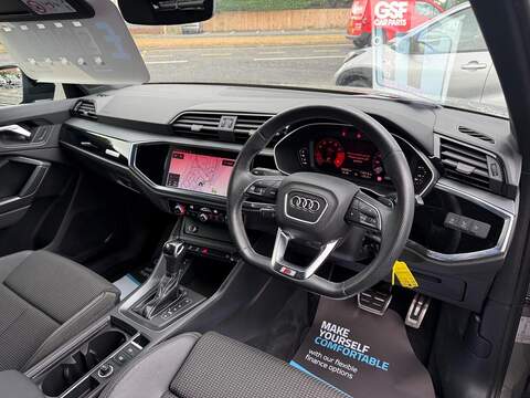 Audi Q3 1.5 TFSI CoD 35 Black Edition S Tronic Euro 6 (s/s) 5dr - U79141