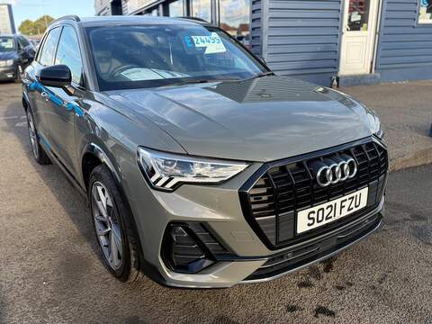 Audi Q3 1.5 TFSI CoD 35 Black Edition S Tronic Euro 6 (s/s) 5dr - U79141
