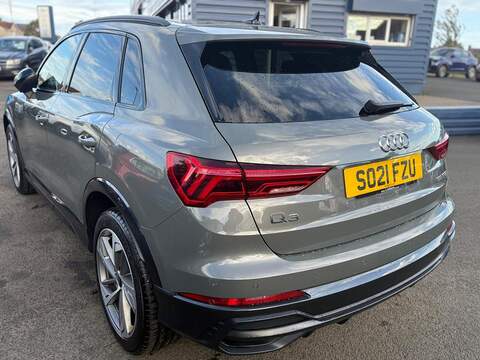 Audi Q3 1.5 TFSI CoD 35 Black Edition S Tronic Euro 6 (s/s) 5dr - U79141