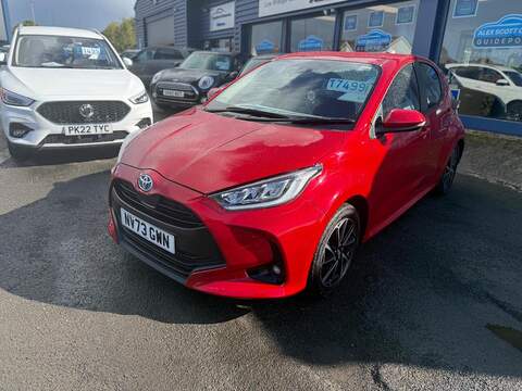 Toyota Yaris 1.5 VVT-h Design E-CVT Euro 6 (s/s) 5dr - U79143