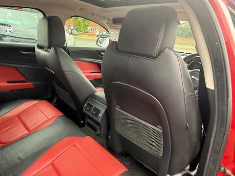 Jaguar XE 2.0 GTDi R-Sport Saloon 4dr Petrol Auto Euro 6 (s/s) (200 ps) - U79144