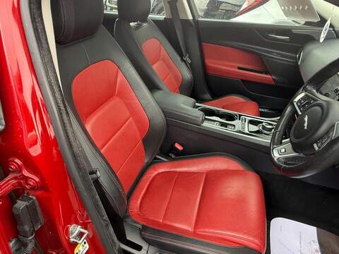 Jaguar XE 2.0 GTDi R-Sport Saloon 4dr Petrol Auto Euro 6 (s/s) (200 ps) - U79144