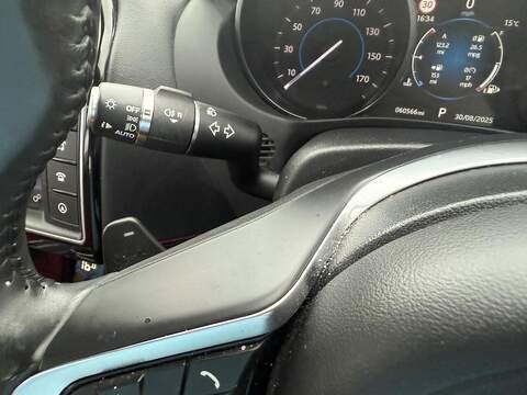 Jaguar XE 2.0 GTDi R-Sport Saloon 4dr Petrol Auto Euro 6 (s/s) (200 ps) - U79144