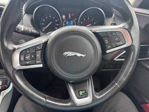 Jaguar XE 2.0 GTDi R-Sport Saloon 4dr Petrol Auto Euro 6 (s/s) (200 ps) - U79144