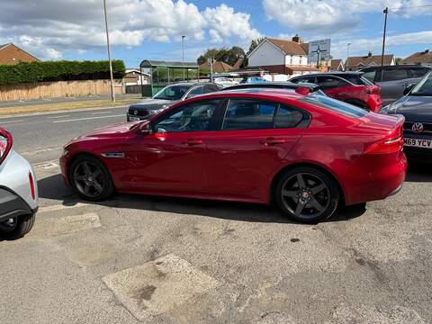 Jaguar XE 2.0 GTDi R-Sport Saloon 4dr Petrol Auto Euro 6 (s/s) (200 ps) - U79144