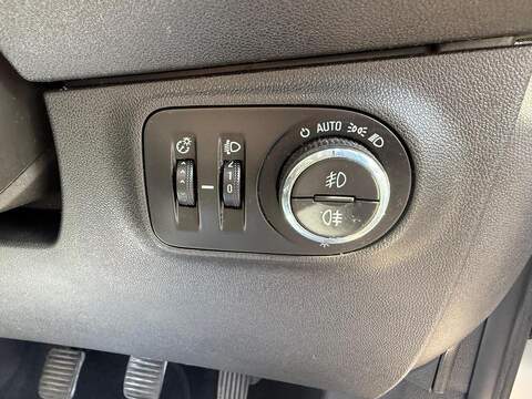 Vauxhall Corsa 1.4i ecoFLEX SRi VX Line Hatchback 5dr Petrol Manual Euro 6 (90 ps) - U79148