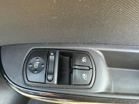 Vauxhall Corsa 1.4i ecoFLEX SRi VX Line Hatchback 5dr Petrol Manual Euro 6 (90 ps) - U79148