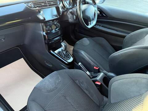 DS AUTOMOBILES DS 3 1.2 PureTech Prestige Hatchback 3dr Petrol EAT6 Euro 6 (s/s) (110 ps) - U79149