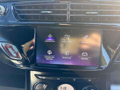 DS AUTOMOBILES DS 3 1.2 PureTech Prestige Hatchback 3dr Petrol EAT6 Euro 6 (s/s) (110 ps) - U79149