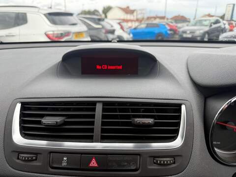 Vauxhall Mokka 1.4i Turbo SE SUV 5dr Petrol Manual 2WD Euro 6 (s/s) (140 ps) - U79150