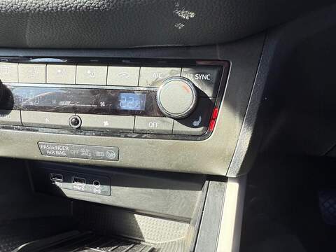 SEAT Arona 1.0 TSI GPF XCELLENCE Lux SUV 5dr Petrol DSG Euro 6 (s/s) (115 ps) - U79162