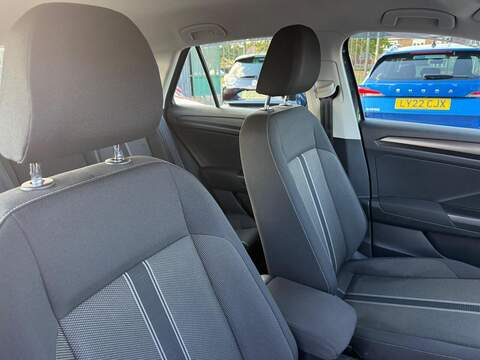 Volkswagen T-Roc 1.0 TSI SE SUV 5dr Petrol Manual Euro 6 (s/s) (115 ps) - U79185