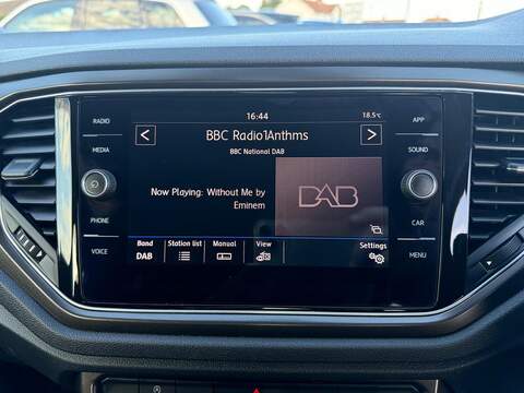 Volkswagen T-Roc 1.0 TSI SE SUV 5dr Petrol Manual Euro 6 (s/s) (115 ps) - U79185