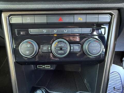 Volkswagen T-Roc 1.0 TSI SE SUV 5dr Petrol Manual Euro 6 (s/s) (115 ps) - U79185