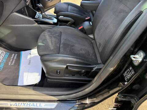 Vauxhall Crossland 1.2 Turbo Ultimate Auto Euro 6 (s/s) 5dr - U79186