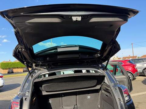 Vauxhall Crossland 1.2 Turbo Ultimate Auto Euro 6 (s/s) 5dr - U79186