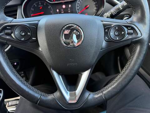 Vauxhall Crossland 1.2 Turbo Ultimate Auto Euro 6 (s/s) 5dr - U79186
