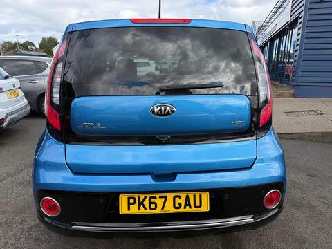 Kia Soul 1.6 CRDi 2 SUV 5dr Diesel DCT Euro 6 (134 bhp) - U79192
