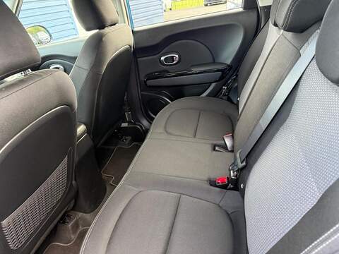 Kia Soul 1.6 CRDi 2 SUV 5dr Diesel DCT Euro 6 (134 bhp) - U79192