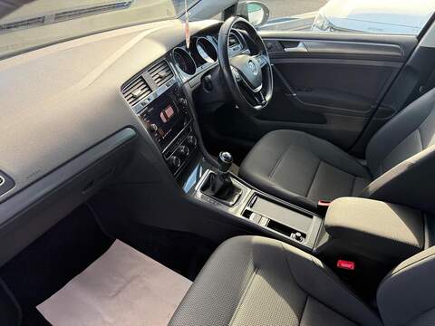 Volkswagen Golf 1.0 TSI Match Hatchback 5dr Petrol Manual Euro 6 (s/s) (115 ps) - U79196
