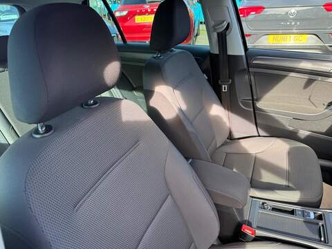 Volkswagen Golf 1.0 TSI Match Hatchback 5dr Petrol Manual Euro 6 (s/s) (115 ps) - U79196