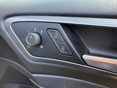 Volkswagen Golf 1.0 TSI Match Hatchback 5dr Petrol Manual Euro 6 (s/s) (115 ps) - U79196