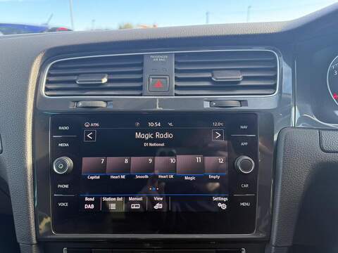 Volkswagen Golf 1.0 TSI Match Hatchback 5dr Petrol Manual Euro 6 (s/s) (115 ps) - U79196