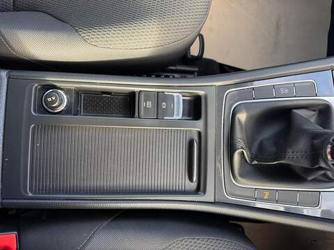 Volkswagen Golf 1.0 TSI Match Hatchback 5dr Petrol Manual Euro 6 (s/s) (115 ps) - U79196