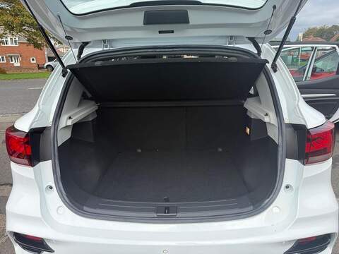 MG MG ZS 51.1kWh Trophy Auto 5dr - U79204