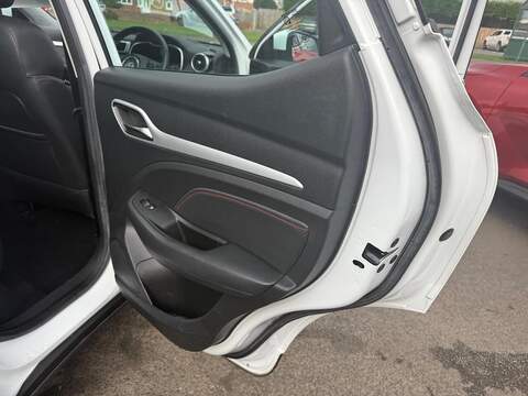 MG MG ZS 51.1kWh Trophy Auto 5dr - U79204