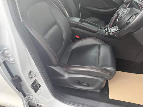 MG MG ZS 51.1kWh Trophy Auto 5dr - U79204