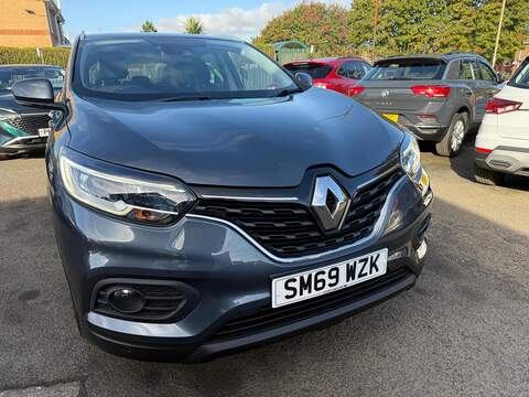 Renault Kadjar 1.3 TCe Iconic SUV 5dr Petrol Manual Euro 6 (s/s) (140 ps) - U79205