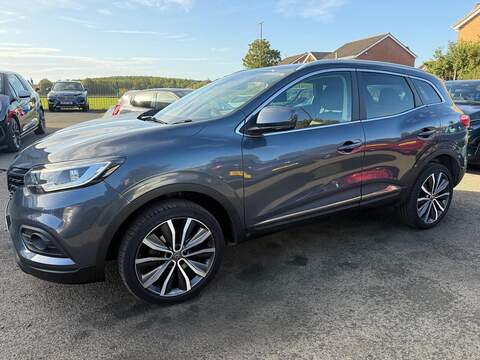 Renault Kadjar 1.3 TCe Iconic SUV 5dr Petrol Manual Euro 6 (s/s) (140 ps) - U79205