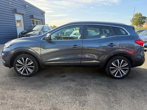 Renault Kadjar 1.3 TCe Iconic SUV 5dr Petrol Manual Euro 6 (s/s) (140 ps) - U79205
