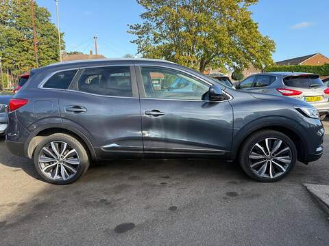 Renault Kadjar 1.3 TCe Iconic SUV 5dr Petrol Manual Euro 6 (s/s) (140 ps) - U79205