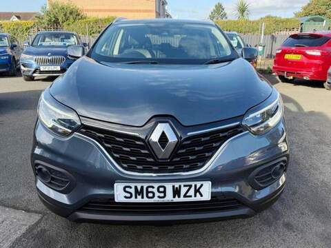 Renault Kadjar 1.3 TCe Iconic SUV 5dr Petrol Manual Euro 6 (s/s) (140 ps) - U79205