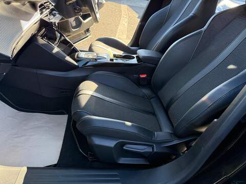 Peugeot E-2008 50kWh GT Auto 5dr (7kW Charger) - U79213
