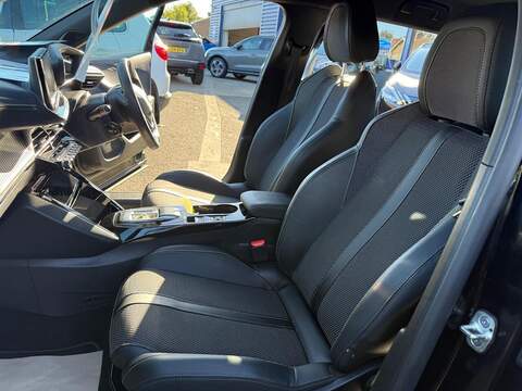 Peugeot E-2008 50kWh GT Auto 5dr (7kW Charger) - U79213