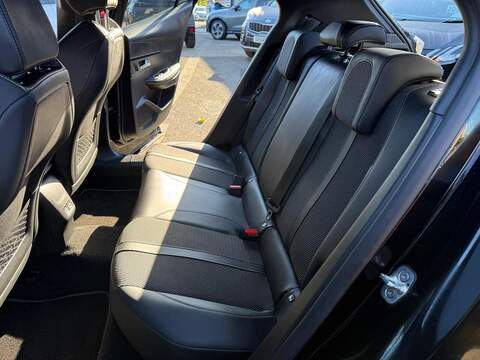 Peugeot E-2008 50kWh GT Auto 5dr (7kW Charger) - U79213